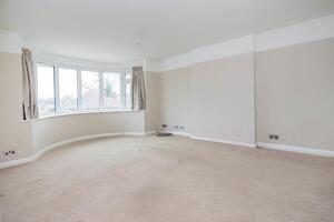 Picture #3 of Property #1141082541 in Ashurst SO40 7DL