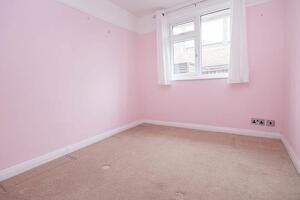 Picture #5 of Property #1141082541 in Ashurst SO40 7DL
