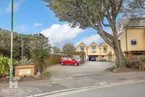 Picture #17 of Property #1141995441 in Seacote, 6 Warren Edge Road, Southbourne BH6 4AU
