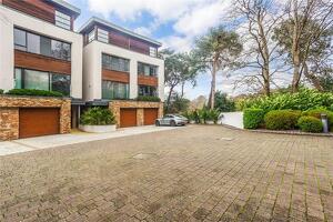Picture #0 of Property #1143068541 in Buckler Heights, Poole BH14 8TA