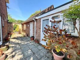 Picture #7 of Property #1144434621 in Oakland Walk, West Parley, Ferndown BH22 8PF