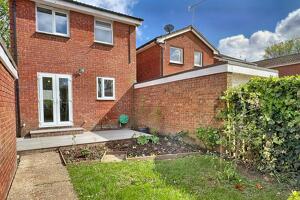 Picture #3 of Property #1150756641 in The Mount, Ringwood BH24 1XX