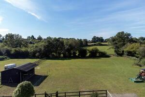 Picture #2 of Property #1155342141 in London Minstead, Minstead, New Forest SO43 7FT