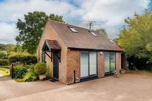 Picture #18 of Property #1156129041 in London Minstead, Minstead, New Forest SO43 7FT