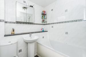 Picture #10 of Property #1158374931 in Surrey Close, Totton, Southampton SO40 2QQ