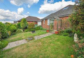 Picture #16 of Property #1166640831 in Merley Ways, Wimborne BH21 1QW