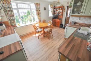 Picture #2 of Property #1166640831 in Merley Ways, Wimborne BH21 1QW