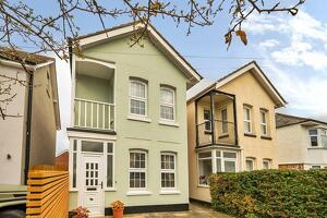 Picture #16 of Property #1166915241 in Fenton Road, Bournemouth BH6 5EY