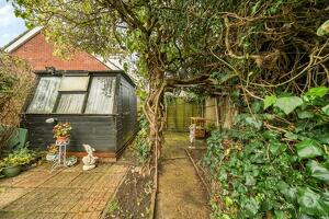 Picture #17 of Property #1166915241 in Fenton Road, Bournemouth BH6 5EY