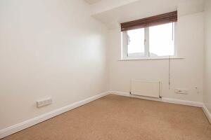Picture #7 of Property #1168054641 in West Totton SO40 8TW