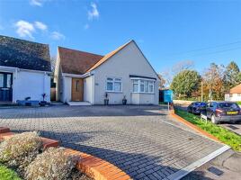 Picture #0 of Property #1168346241 in Castle Avenue, Highcliffe, Christchurch BH23 4LL
