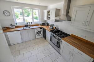 Picture #1 of Property #1169300541 in Stroud Close, Wimborne BH21 2NX
