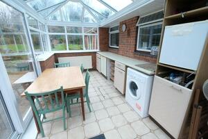 Picture #12 of Property #1170180441 in Eling Hill SO40 9HF