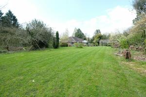 Picture #25 of Property #1170180441 in Eling Hill SO40 9HF