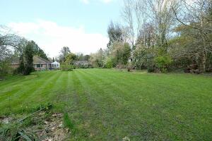 Picture #27 of Property #1170180441 in Eling Hill SO40 9HF