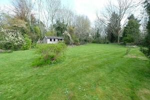 Picture #28 of Property #1170180441 in Eling Hill SO40 9HF