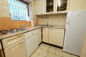 Picture #8 of Property #1170180441 in Eling Hill SO40 9HF