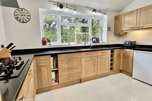 Picture #11 of Property #1170745041 in Ivy Close, St Leonards BH24 2QZ