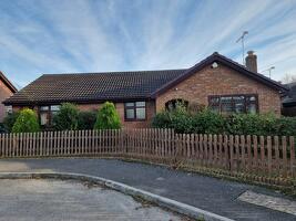 Picture #0 of Property #1175362641 in Home Farm Way, Verwood BH31 6YE