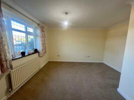 Picture #9 of Property #1175362641 in Home Farm Way, Verwood BH31 6YE