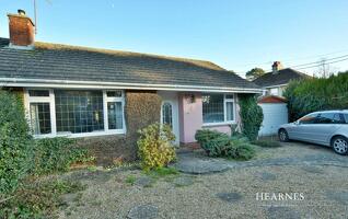 Picture #0 of Property #1178430441 in Marianne Road, Colehill BH21 2SQ
