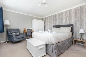 Picture #7 of Property #1178888541 in Falcon Drive, Mudeford, Christchurch BH23 4BB