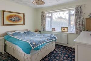 Picture #6 of Property #117942958 in Springfield Close, Lymington SO41 3SR