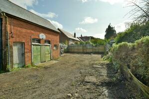 Picture #1 of Property #1180336041 in Wimborne Road, Colehill BH21 2RP