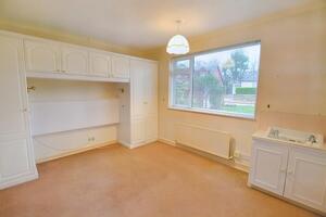 Picture #6 of Property #1180696341 in Verwood BH31 7PE