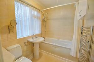 Picture #7 of Property #1180696341 in Verwood BH31 7PE