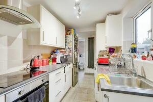 Picture #5 of Property #1184398641 in School Road, Eling, Southampton SO40 9HY