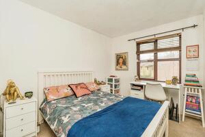 Picture #6 of Property #1189525641 in Dales Way, West Totton, Southampton SO40 8FQ