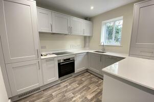 Picture #1 of Property #1194738141 in West Street, Ringwood BH24 1DY