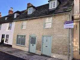 Picture #2 of Property #1196033541 in High Street, Swanage BH19 2LY