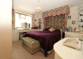 Picture #9 of Property #1196369541 in Valley Road, Harmans Cross BH20 5HU
