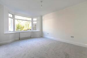 Picture #7 of Property #1199047641 in Heather View Road, Poole BH12 4AQ