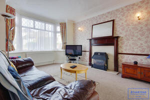 Picture #6 of Property #1200921741 in Redbreast Road North,  Bournemouth BH9 3JF