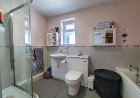 Picture #14 of Property #1201678641 in Testwood Lane, Totton SO40 3QQ