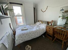 Picture #5 of Property #1202760741 in Garth Road, Bournemouth BH9 1QE
