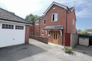 Picture #21 of Property #1203206931 in Wellow Gardens, Oakdale, Poole BH15 3RP