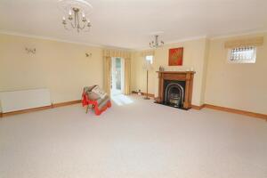 Picture #14 of Property #1205872041 in Verwood BH31 6HB