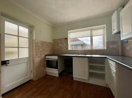 Picture #7 of Property #1207050741 in 19 Larksfield Avenue, Bournemouth BH9 3LW