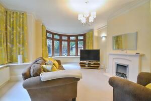 Picture #5 of Property #1208852541 in Branksome Park BH13 6BZ