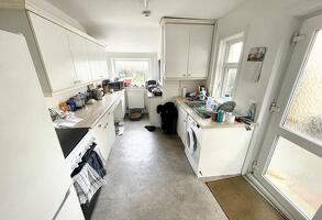 Picture #4 of Property #1211051541 in Queen Mary Avenue, Bournemouth BH9 1TT