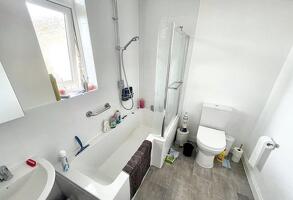 Picture #9 of Property #1211051541 in Queen Mary Avenue, Bournemouth BH9 1TT