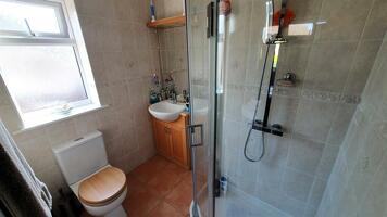 Picture #7 of Property #1217362641 in Haywards Farm Close, Verwood BH31 6XW