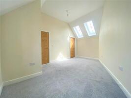 Picture #1 of Property #1217585541 in West Street, Ringwood BH24 1DY