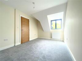 Picture #7 of Property #1217585541 in West Street, Ringwood BH24 1DY
