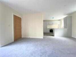 Picture #9 of Property #1217585541 in West Street, Ringwood BH24 1DY