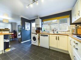 Picture #9 of Property #1218012441 in Elmers Way, Bransgore, Christchurch BH23 8HB